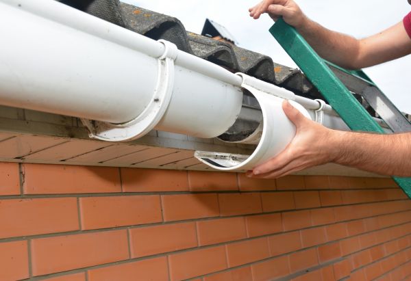 Home Gutter Repair